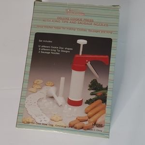 Sunware Deluxe Cookie Press Icing Tips Sausage Nozzles